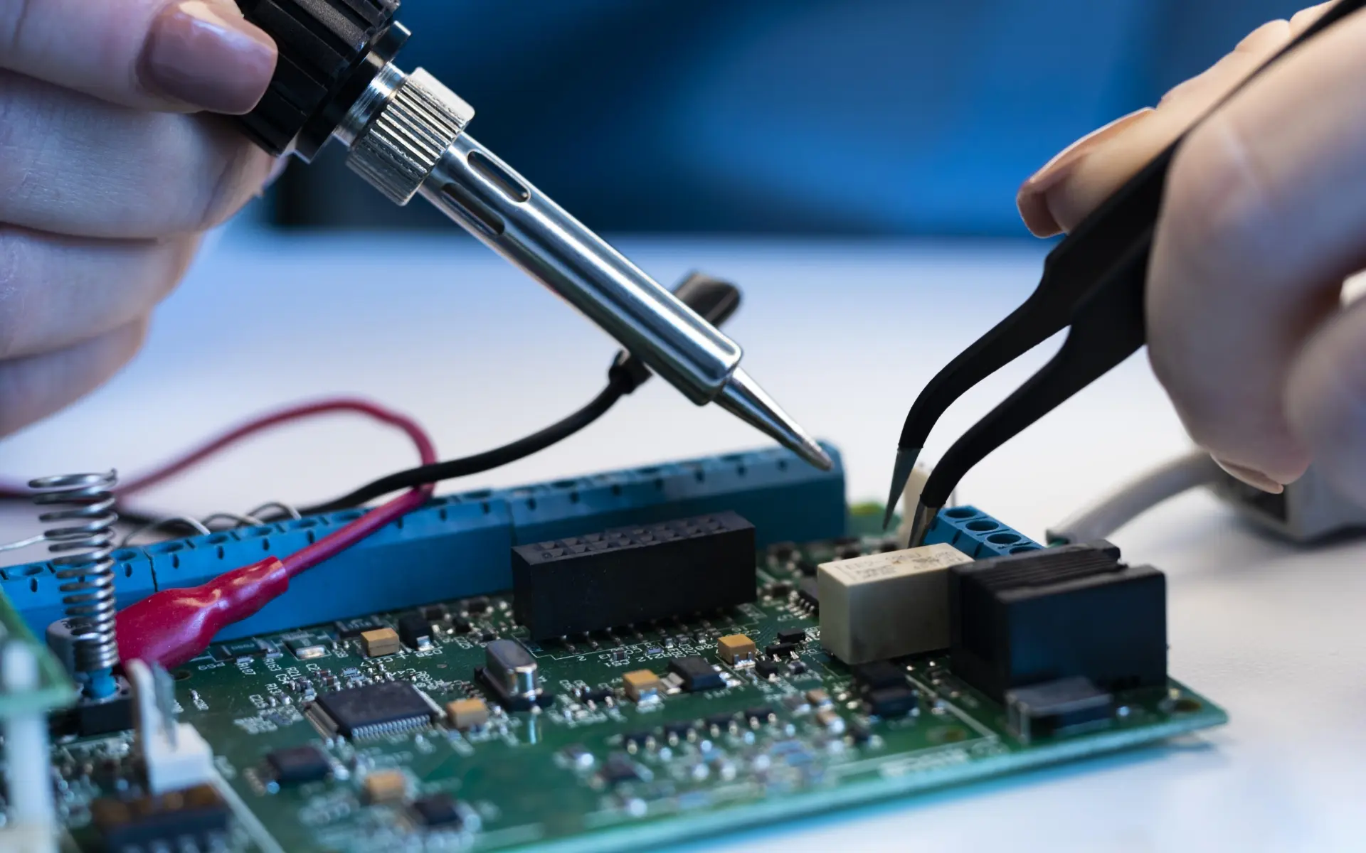 Fabricación de placas electrónicas